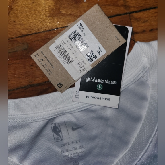 Brooklyn Nets Kyrie Irving NBA Jersey - Size 2XL - Picture 5 of 5